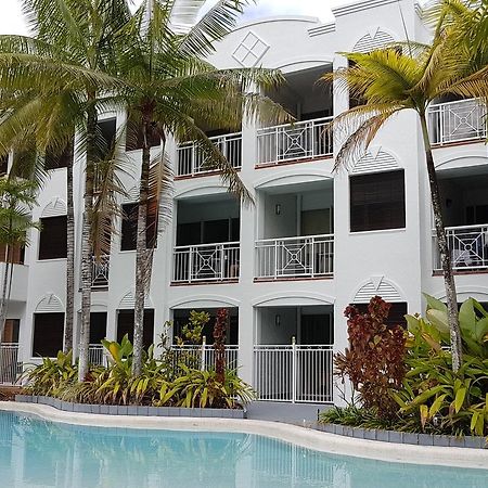 Alassio Palm Cove Hotel Exterior photo