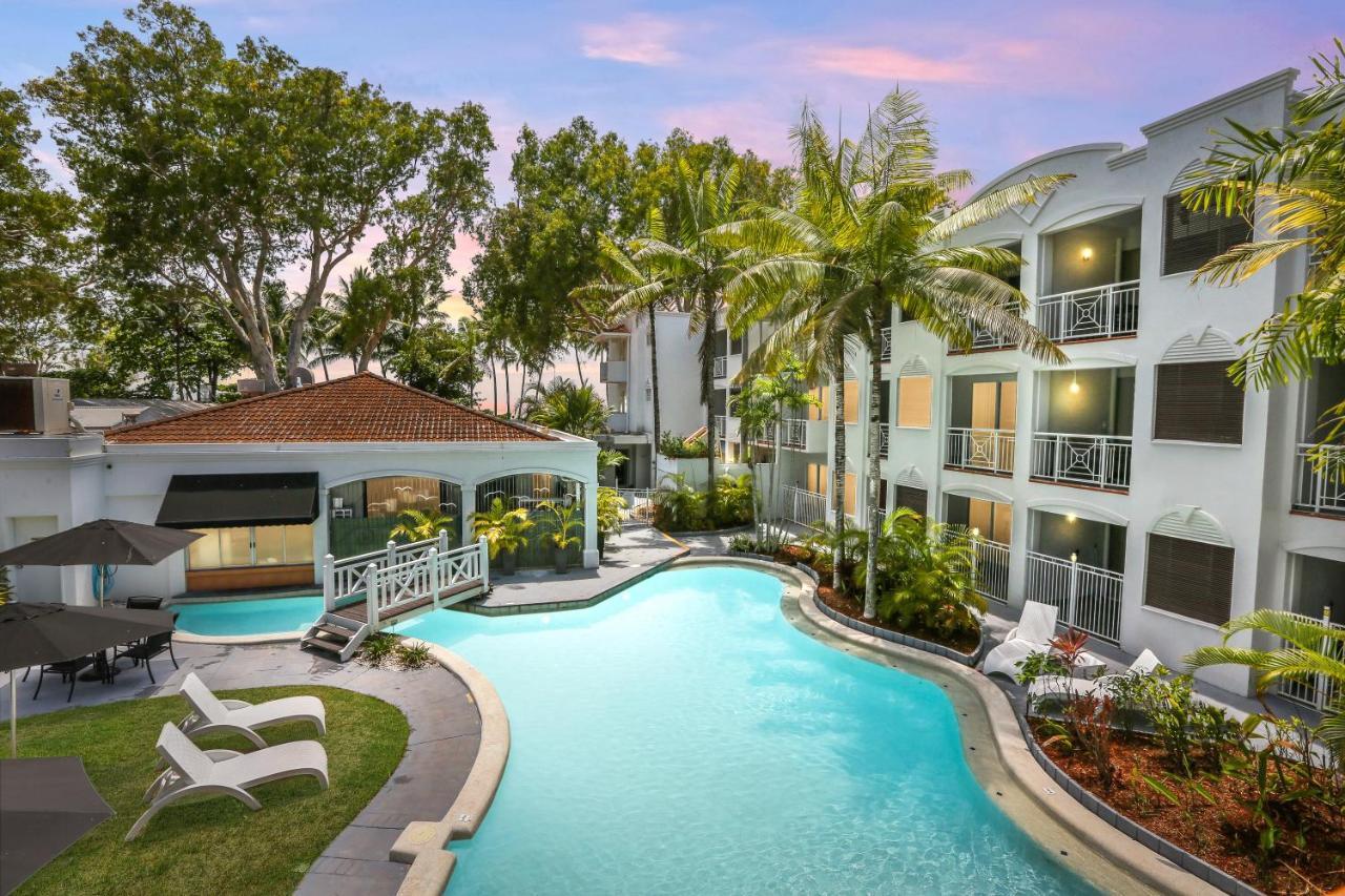 Alassio Palm Cove Hotel Exterior photo