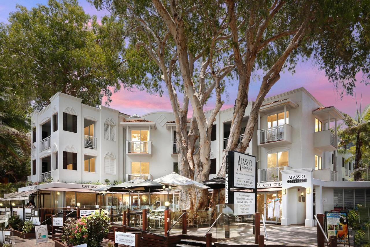 Alassio Palm Cove Hotel Exterior photo