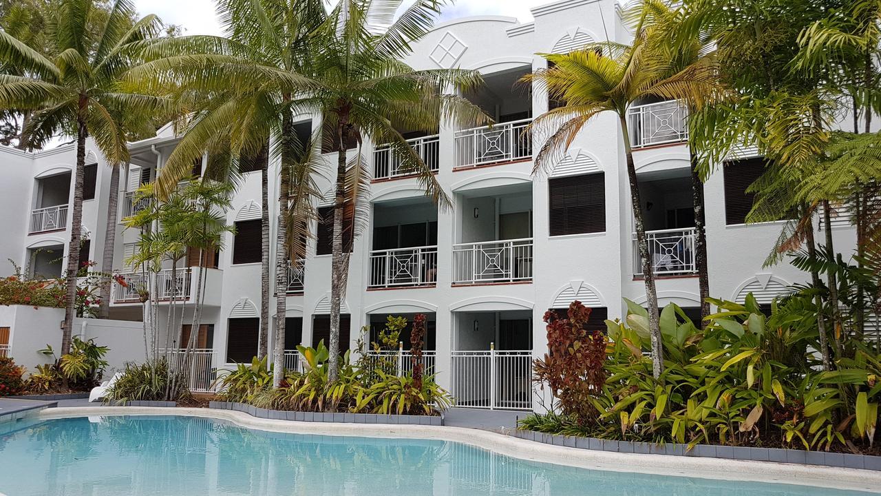 Alassio Palm Cove Hotel Exterior photo